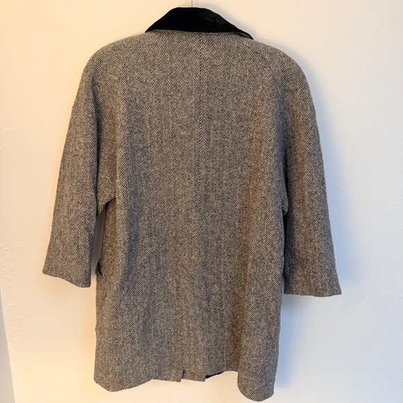 Vtg Herringbone Wool Blend Coat Black Velvet Collar Grey Womens 12 Quiet Luxury - Picture 4 of 7